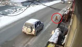 Băiețel de 6 ani, spulberat pe o stradă din Sângeorz-Băi. Accidentul mortal a fost filmat de o cameră de supraveghere