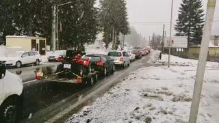 Cozi kilometrice pe DN1. Cei care au petrecut Crăciunul la munte se întorc acasă şi fac loc turiştilor pentru Revelion