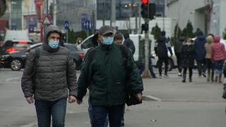 Carantina pentru bolnavii de Covid ar putea fi redusă din 2022. Decizia va putea ajuta sectorul economic