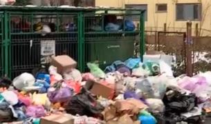 Baia Mare, sufocată de gunoaie în prag de An Nou. Primăria nu a mai plătit firma de salubrizare