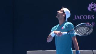 Novak Djokovici, blocat pe aeroport în Australia. Viza lui nu permite scutire pentru nevaccinați. Guvernul refuză să-i ofere sprijin