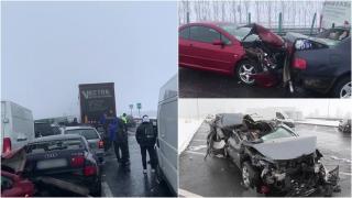Filmul accidentului în lanţ de la Vama Nădlac. Ceaţa şi şoseaua umedă puteau să provoace o tragedie de proporţii