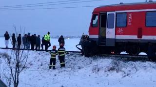 Sfârșit cumplit pentru o tânără de 22 de ani, în Arad. A murit călcată de tren, în mașină, după o clipă de neatenție