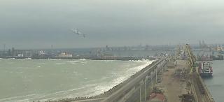 Furtunile puternice au închis toate porturile din Constanța. Activităţile sunt suspendate până joi