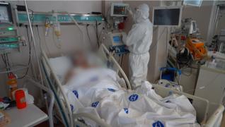 Explozie de cazuri Covid la munte: autorităţile dau vina pe turiştii care au venit în staţiuni de Revelion. Măsurile impuse