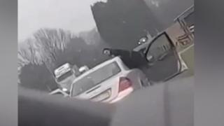 Un evadat de 21 de ani, împuşcat mortal de poliţiştii belgieni, după o urmărire ca în filme