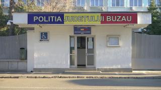 Un poliţist din Buzău a "descins" la prostituate şi s-a folosit de uniformă pentru a nu plăti. Femeia a chemat "peştii" în ajutor, dar şi colegii agentului