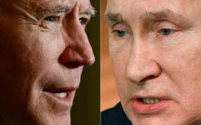 Pretextul Rusiei pentru a invada Ucraina. Casa Albă: ”Au amplasat agenți antrenați pentru acte de sabotaj împotriva propriilor forţe”