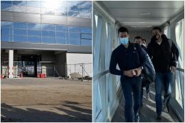 VIDEO. Novak Djokovic a aterizat în Serbia. Jucătorul care a împărțit lumea în două tabere, primit ca un erou național acasă