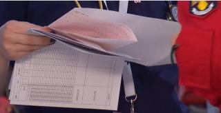 Un medic şi un ambulanţier din Dolj eliberau certificate de vaccinare false. Ce "tarif" aveau şi cum funcţiona reţeaua