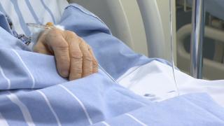 Bolnavii de cancer din Timişoara fac frigul în Clinica de Oncologie. Primăria depăşită de situaţie