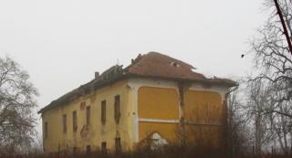 Cum au ajuns castele istorice și conace din România să se vândă cu 35.000 de euro, pe site-uri de anunțuri