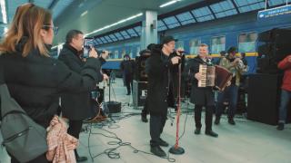 Scandal în Moldova. Trupa Zdob şi Zdub a scos o strofă despre unirea cu România din melodia cu care a câştigat preselecţia Eurovision