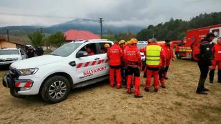 Salvatorii montani au nevoie de ajutor. Au lansat o petiție pentru a obține dreptul de a folosi girofaruri atunci când sunt chemați la intervenții de urgență