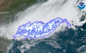 Cel mai lung fulger din lume: A străbătut trei state americane, pe o distanţă uriaşă. Noul record stabilit