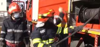 Incendiu în locuința unei educatoare. Femeia făcea ore suplimentare cu 10 copii: "Se poate întâmpla oricui"
