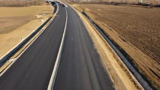 Când vom circula pe al doilea tronson al drumului expres Craiova-Piteşti. 40 de kilometri de şosea de mare viteză sunt aproape gata