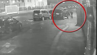 Un tânăr din Arad a lovit cu pumnul mai multe femei pe stradă. I s-a părut că s-au uitat urât la el