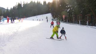 Bună de plată pentru un accident pe pârtie. O turistă din Moldova are de oferit daune morale de 30.000 de lei unei fetiţe