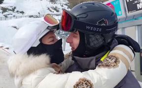 Vremea ţine cu îndrăgostiţii, pe pârtiile de schi. La munte se anunţă zăpadă şi de Dragobete şi Mărţişor