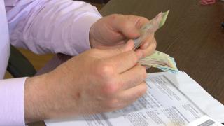 Ce trebuie să faci dacă ai primit 3 facturi la curent în acestă lună