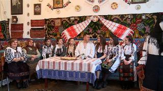 Dragobete, tradiţii şi obiceiuri: De ce fetele tinere trebuie să se spele cu zăpadă pe faţă în această zi