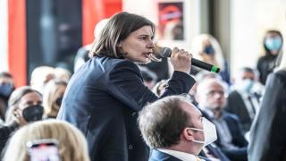 ”Al Treilea Război Mondial a început!” O jurnalistă ucraineană cere plângând ca Occidentul să impună ”no-fly zone” în Ucraina