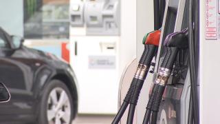 Cât costă benzina și motorina la cea mai ieftină benzinărie din București