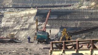 Europenii, dispuşi să renunţe la pactul privind poluarea şi să redeschidă minele de cărbune pentru a scăpa de gazul rusesc