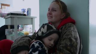 Mii de morţi şi oraşe distruse. Strigătul disperat al unei mame care şi-a pierdut copilul în bombardamente: "Cine ne va da înapoi copiii pierduţi, cine?!"