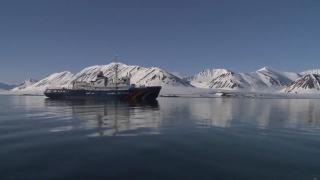 Cratere de mărimea unor blocuri cu 6 etaje, descoperite pe fundul Oceanului Arctic