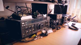 Radioamatorii, salvatorii din umbră. România are puţin peste 7.000 de specialişti: în ce condiţii pot interveni