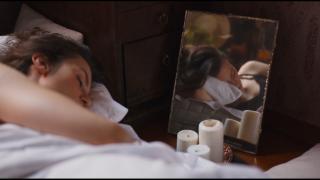 Dormitul cu lumina aprinsă creşte riscul apariţiei unor boli foarte grave