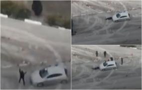 Momentul dramatic când un civil cu mâinile ridicate este împuşcat mortal de soldaţii ruşi. Bărbatul încerca să fugă din Kiev