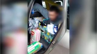 Un ucrainean a încercat să iasă din ţară ascuns între jucăriile copiilor: "Nu mă lăsa soţia să plec la război". Cum a fost prins de vameşi