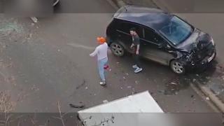 "Dacă nu luam piciorul mă călcai. Care e problema ta?". Bătăi, şicanări şi scandaluri în trafic, pe şoselele din România