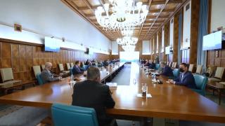 Miniştrii din Guvernul Ciucă au fost chemaţi la raport în şedinţa coaliţiei. Florin Cîţu vrea să facă remanieri