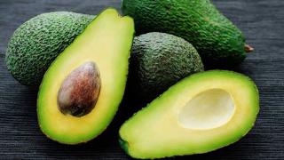 Alertă alimentară în mai multe magazine. Avocado bio, retras din cauza pesticidelor