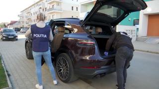 Divorț cu scandal în Timișoara. Om de afaceri, bănuit că a instalat o aplicație pe telefonul fostei soții și a ascultat tot ce vorbea