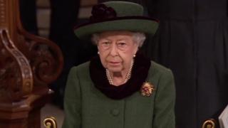 Regina Elisabeta a II-a, în lacrimi la slujba de comemorare a Prinţului Philip