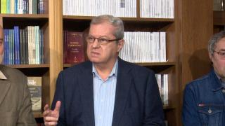 Scriitorul Răsvan Popescu a lansat un nou volum de poezii. Ce mesaj transmite prin versurile sale