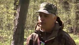 "Sunt Ghepardul 01 pentru Alpha 02". Un fost militar explorează pădurile din jurul Capitalei și îi învață pe tineri să fie cercetaşi destoinici