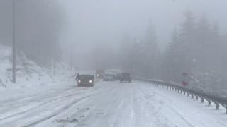 Vremea s-a schimbat brusc în România. Când scăpăm de ploi și ninsori