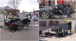 Audi rupt în două pe un drum din Rădăuți. Mașina s-a făcut bucăți după ce a intrat cu viteză într-un stâlp. Un elev de 18 ani a murit pe loc