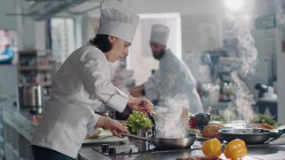 Viitorul industriei alimentare, dezbătut la a șasea ediție RO-aliment show