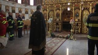 Deniile, slujba specială din Săptămâna Mare: "E o simbolistică a întunericului și a luminii"