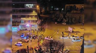 Șofer beat și fără permis, urmărire cu poliția pe străzile din București. După o cursă nebună, a sfârșit cu mașina într-un stâlp