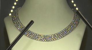 Diamantele, cele mai bune prietene ale unei femei. Idei pentru a străluci de Paşte