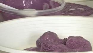 Masteranzii din Galaţi se laudă cu desertul perfect: Îngheţata care nu-şi pierde gustul timp de câteva ore
