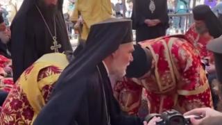 Ceremonie specială la Sfântul Mormânt. Patriarhul Ierusalimului a spălat picioarele a 12 episcopi în Joia Mare